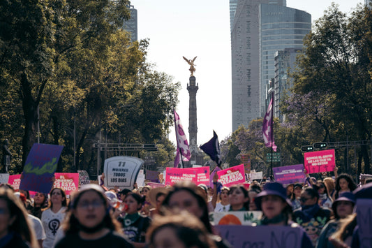 Retour sur l'histoire des droits des femmes : Célébrons leur lutte ce mois de Mai